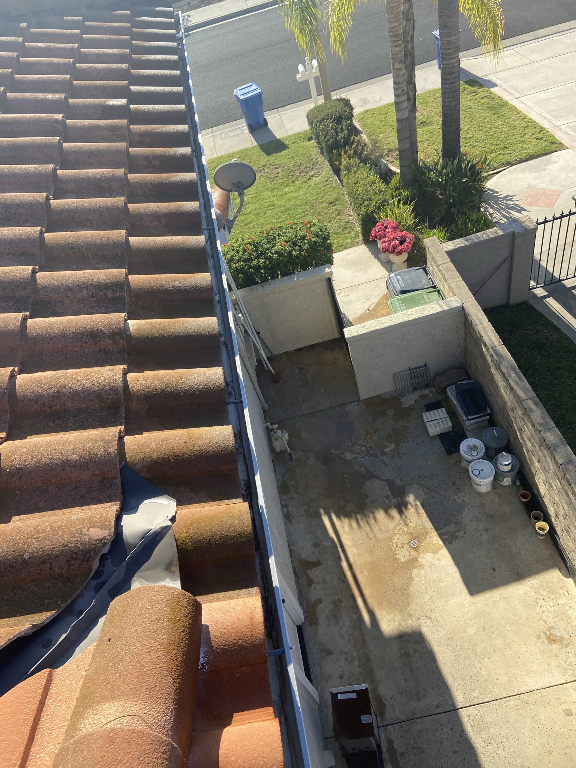 Gutter Cleaning in Agoura Hills, CA Curb Appeal Power Clean