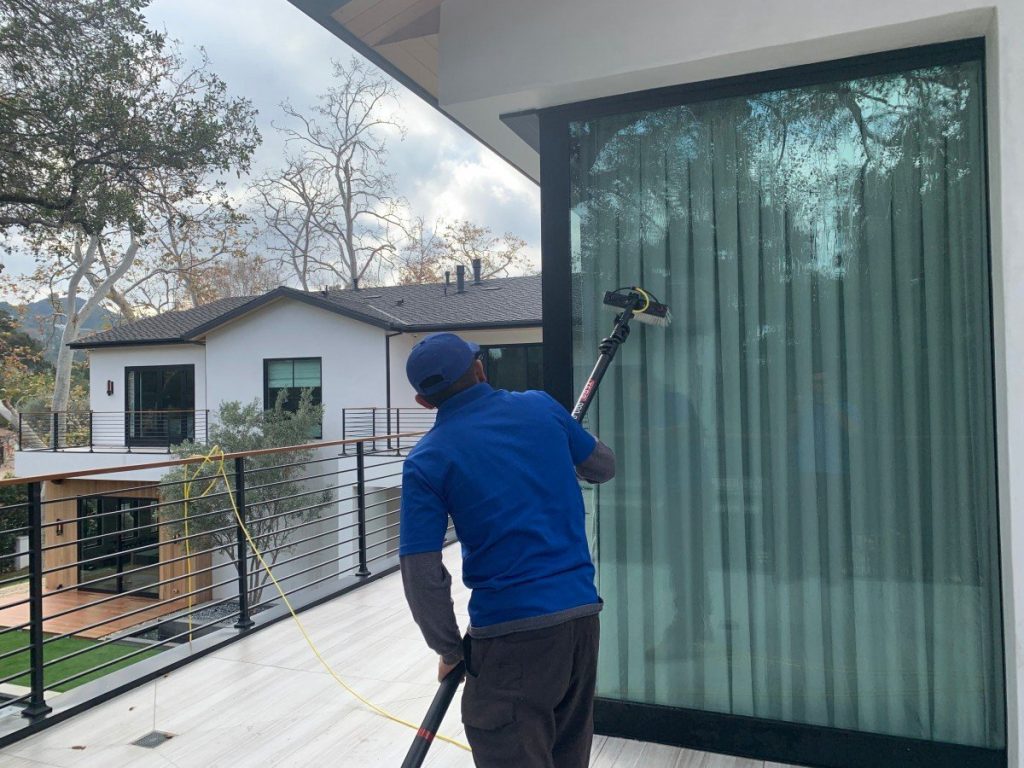 Window Cleaning Winnetka CA